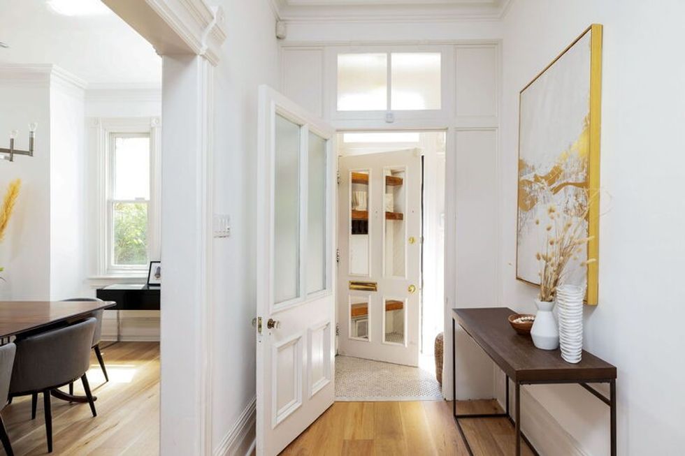 010 1920x1080 photo 1