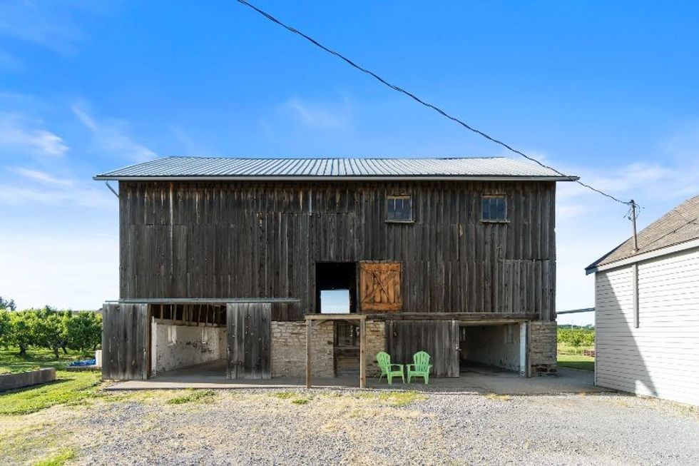 044 044 1581 concession 2 rd matt vardy