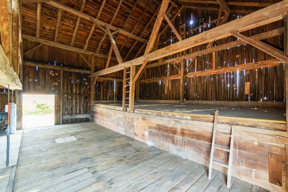 053 053 1581 concession 2 rd matt vardy