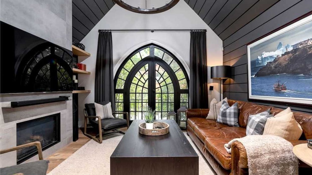 1-12 MacPherson Avenue