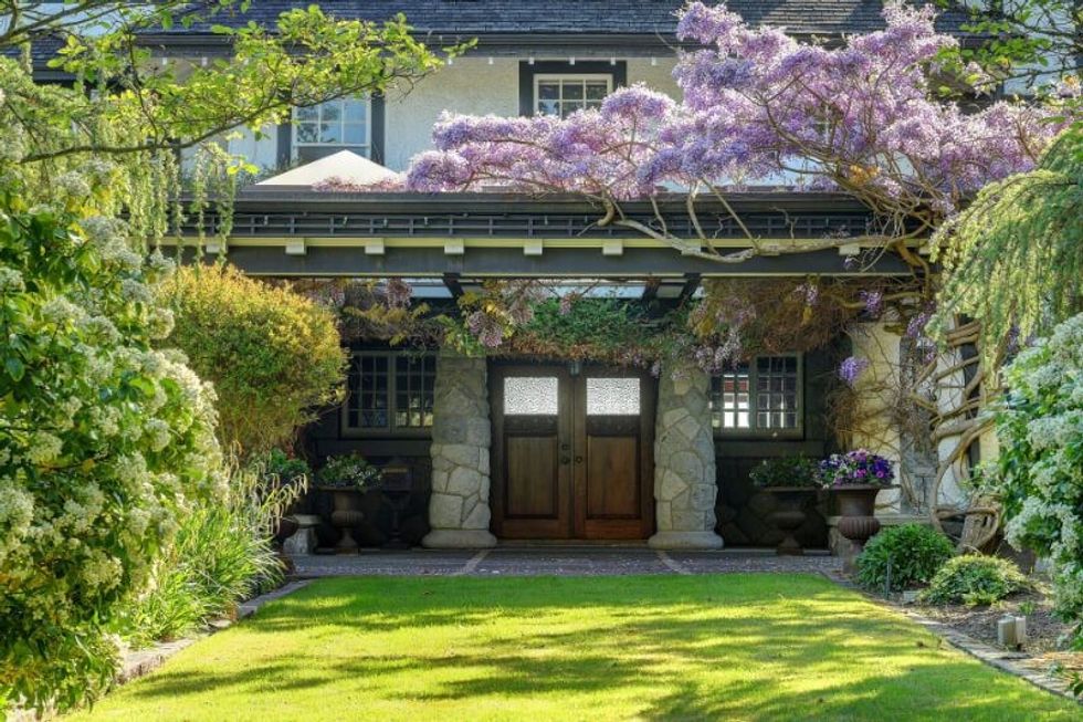 1101 beach drive oak bay british columbia 8