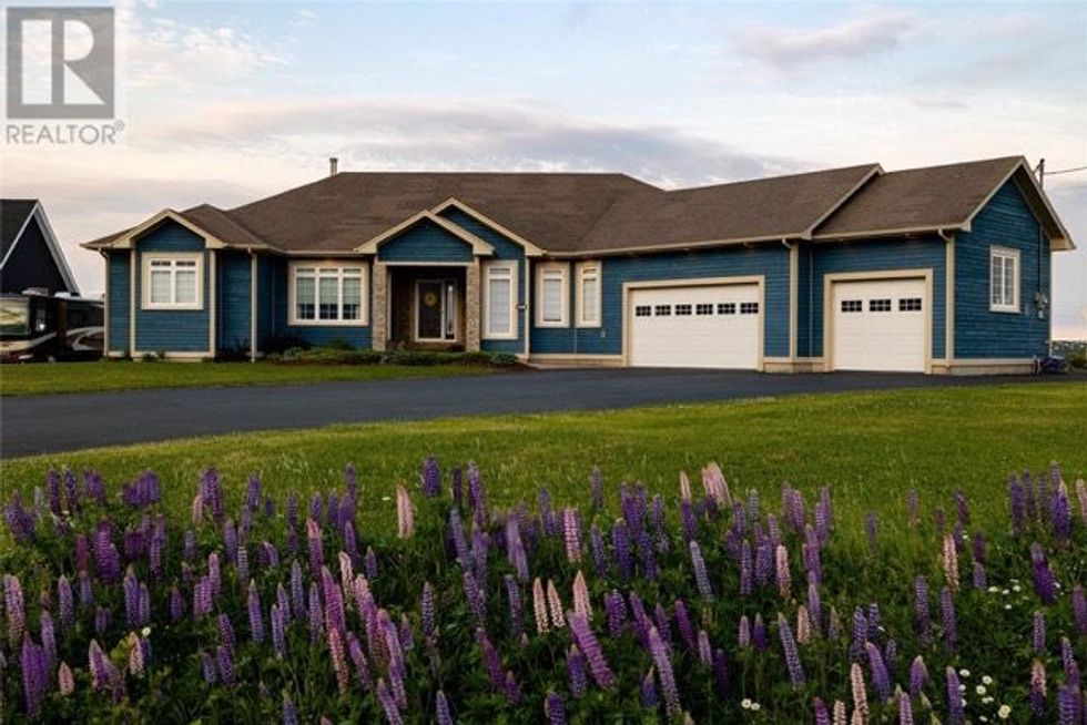 116 ridgewood drive front