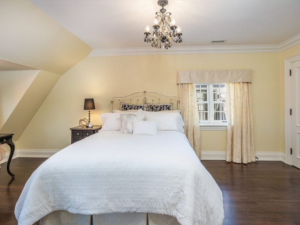 127alexandrablvd hr 91