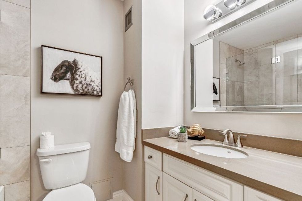 1300 bloor st bathroom 2