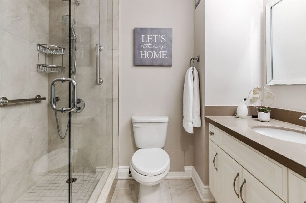 1300 bloor st bathroom 3