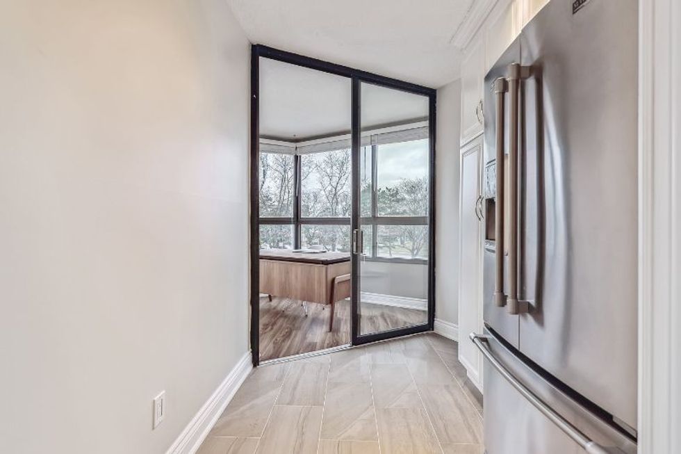1300 bloor st kitchen 5