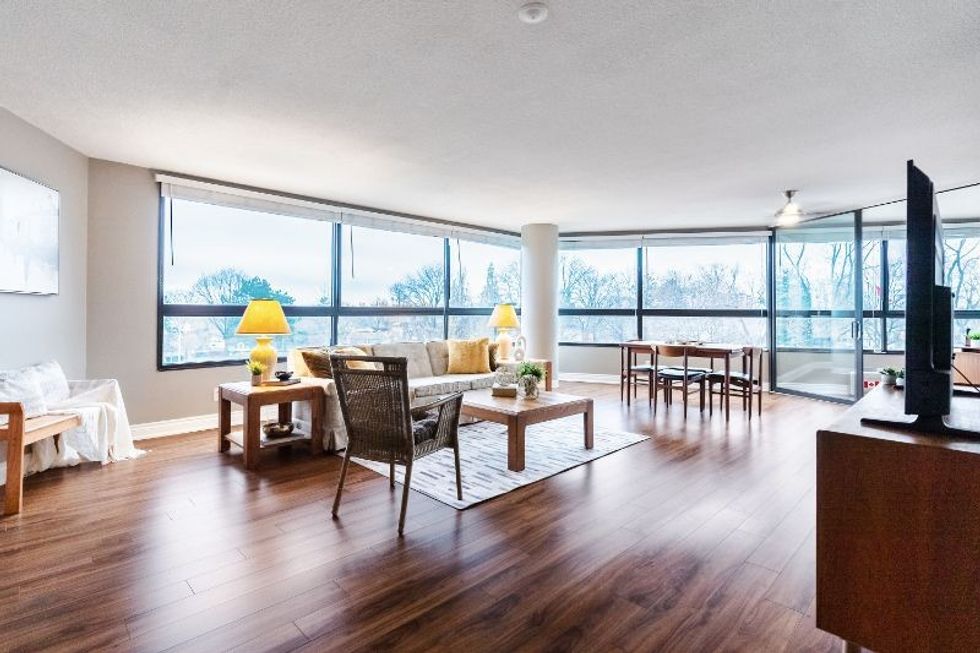 1300 bloor st living 3