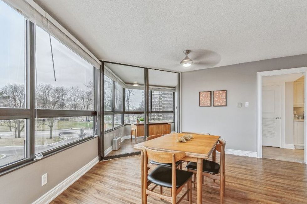 1300 bloor st living 4