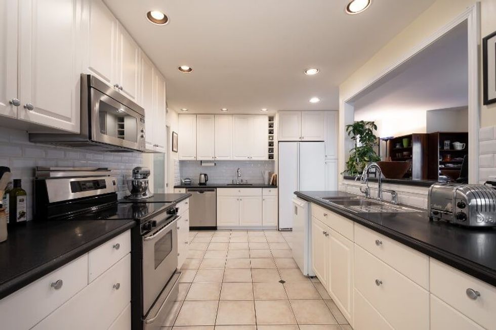 1308 28th street west vancouver home 10