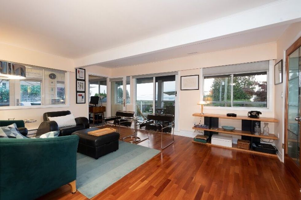 1308 28th street west vancouver home 12