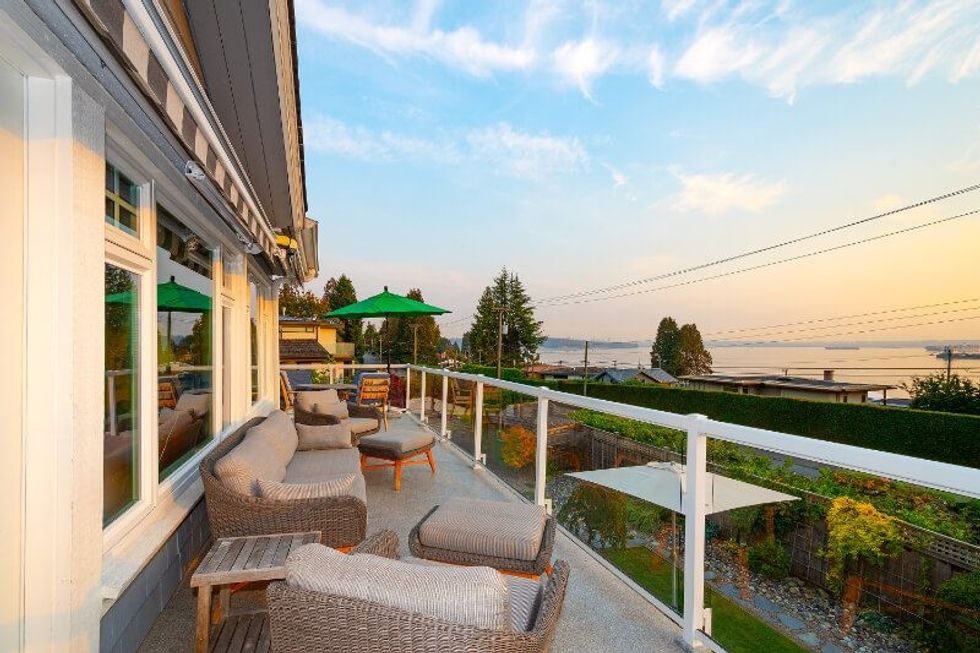 1308 28th street west vancouver home 26