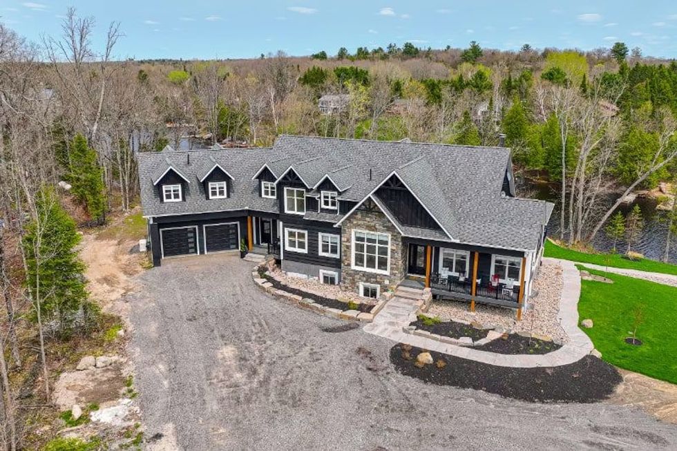 151 37 watkins ln mckellar on p2a 0b4 min 1