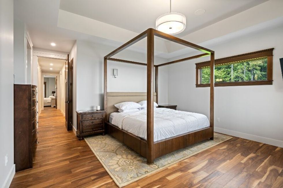 1745 warn way qualicum beach british columbia 18