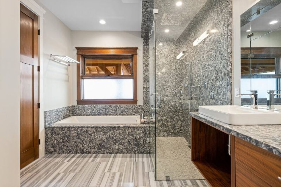 1745 warn way qualicum beach british columbia 22