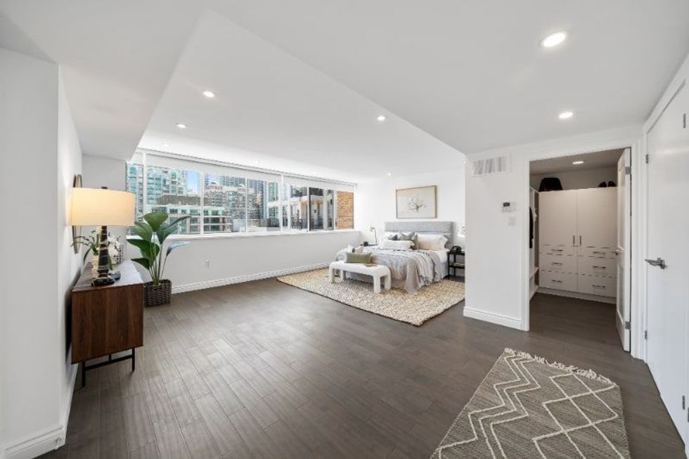 18 hazelton ave primary bed 2 min