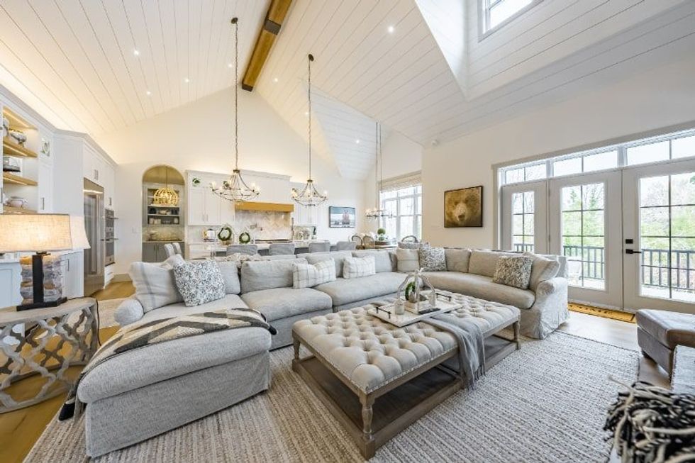 19 37 watkins ln mckellar on p2a 0b4 min