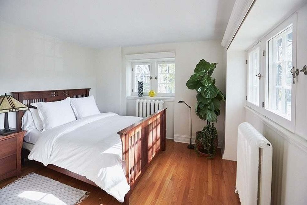 2 indian grove toronto w4866137 10 p