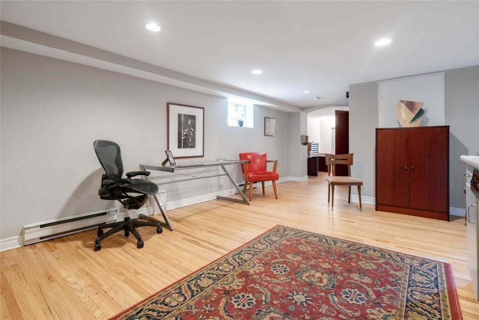 2 indian grove toronto w4866137 18 p 1024x683