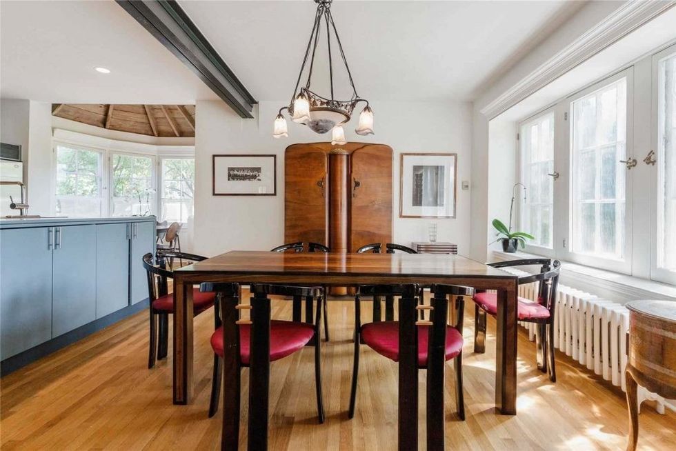 2 indian grove toronto w4866137 5 p 1024x683