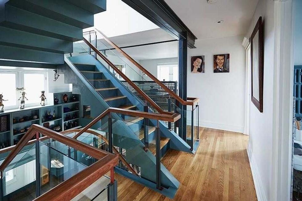 2 indian grove toronto w4866137 7 p