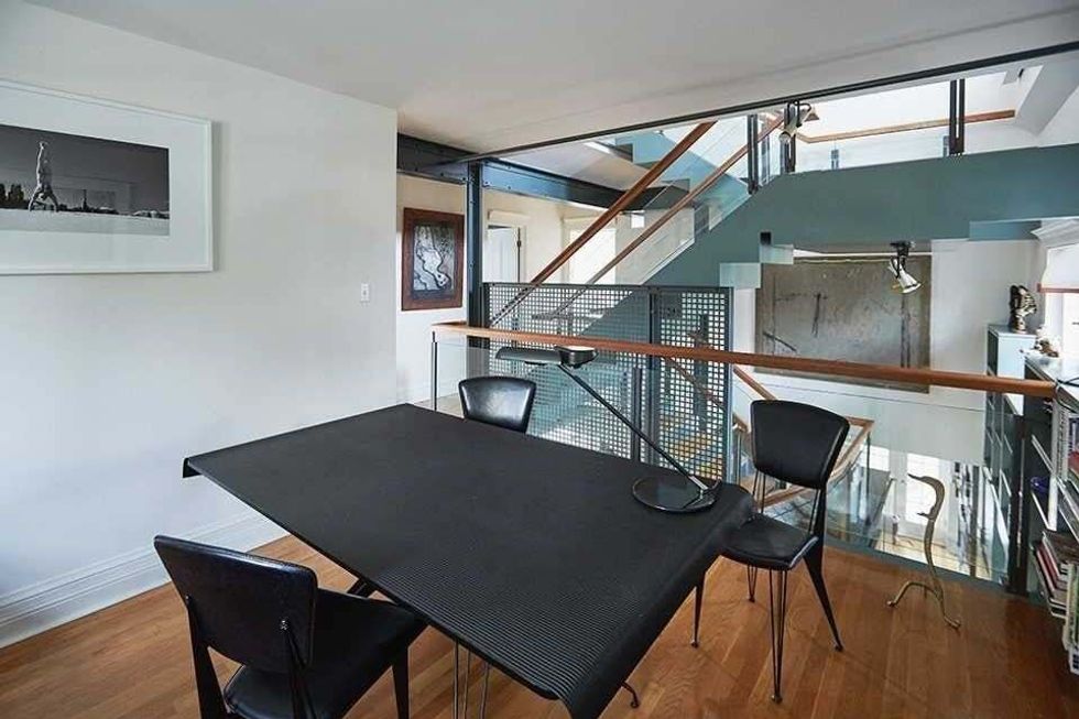 2 indian grove toronto w4866137 8 p