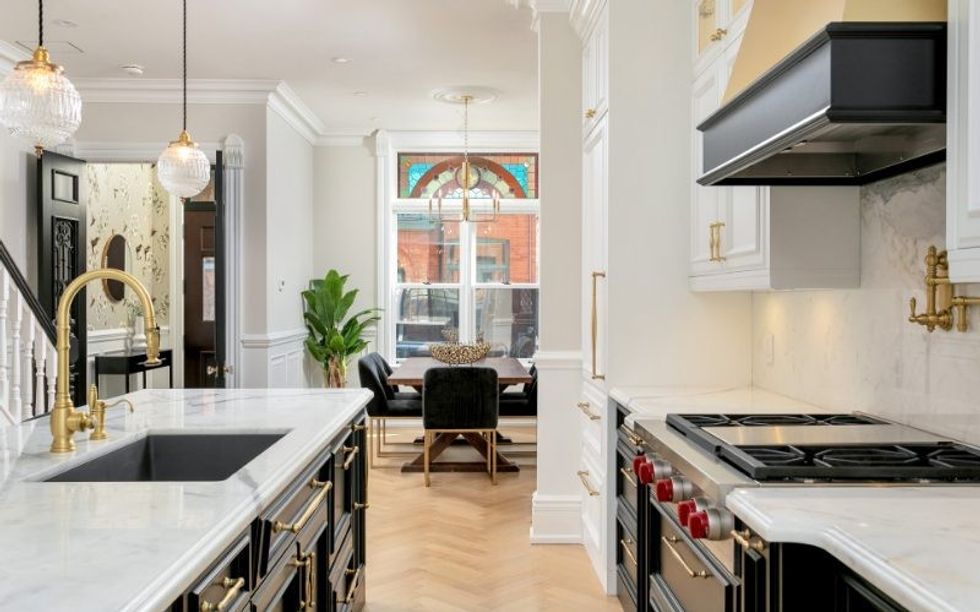 2 laurier ave v2 18 edited