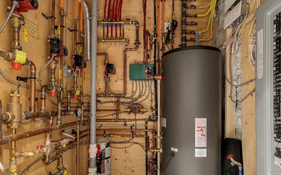 2 laurier ave v2 82 edited