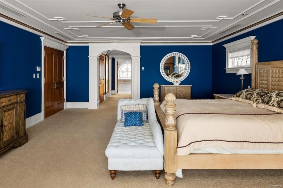 22363821 45 alt 1024x682