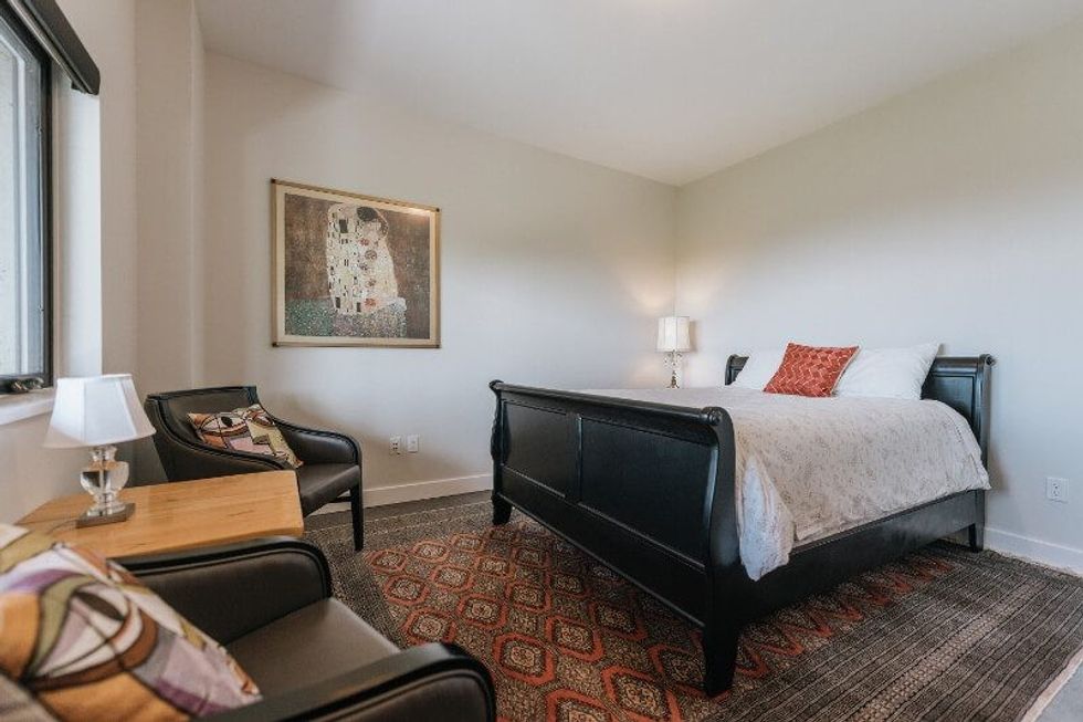 2247 pixton road roberts creek 12