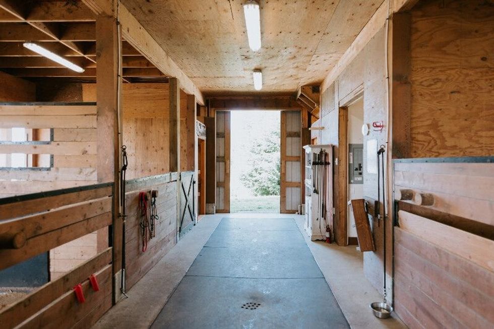 2247 pixton road roberts creek 16