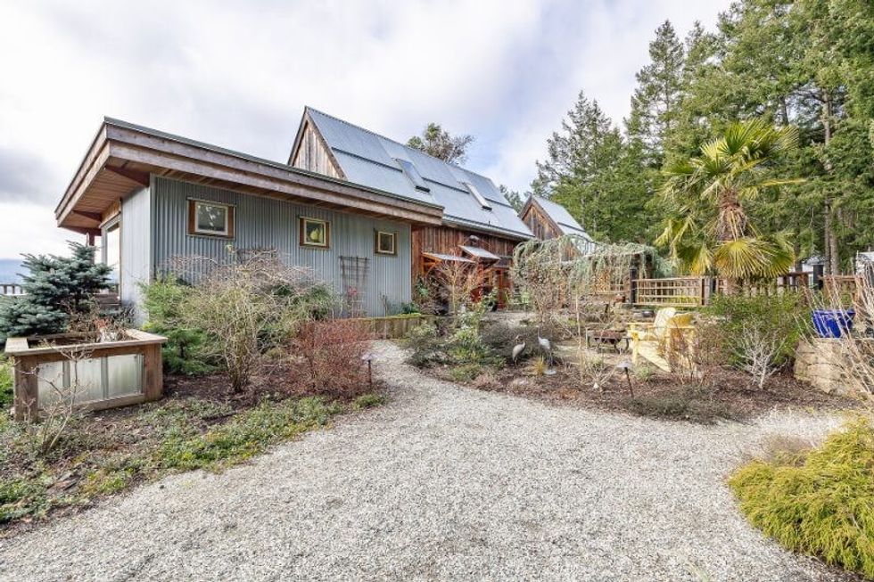 241 little mountain road salt spring island treehouse home 4