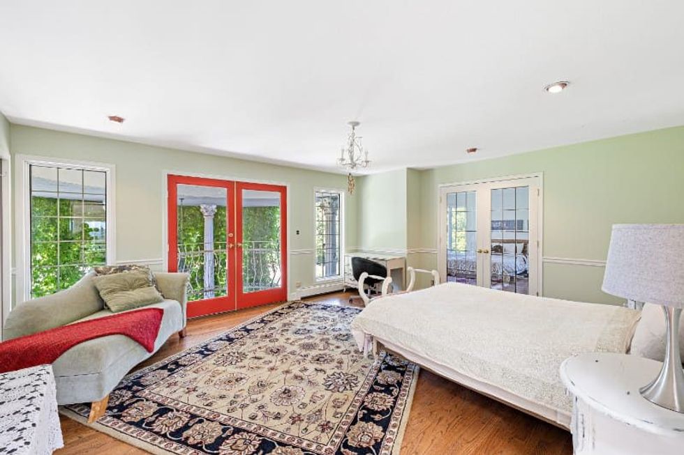 24990 88 avenue primary 1