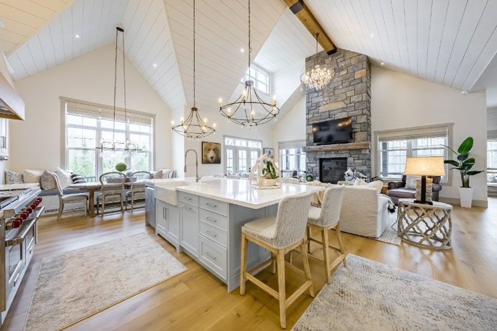 28 37 watkins ln mckellar on p2a 0b4 min