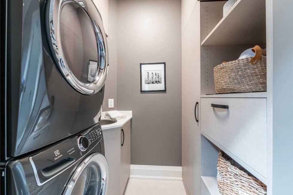 28 balsam avenue toronto e4991629 18 p