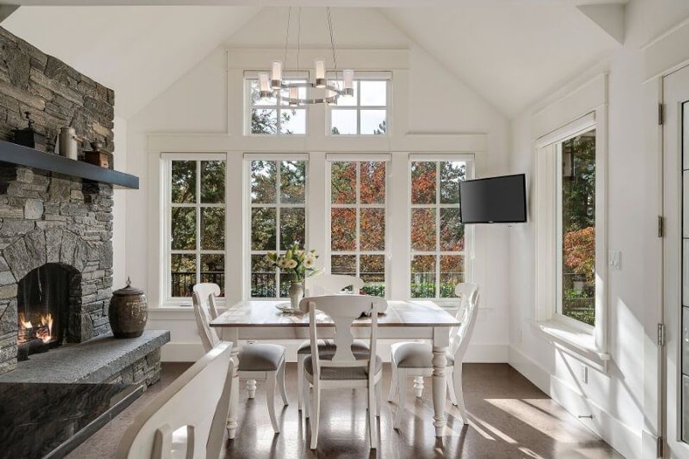 2840 sea view road saanich ten mile point 2