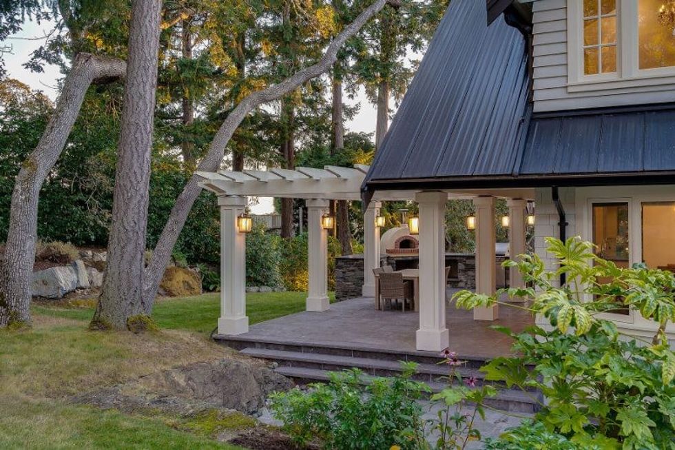 2840 sea view road saanich ten mile point 23