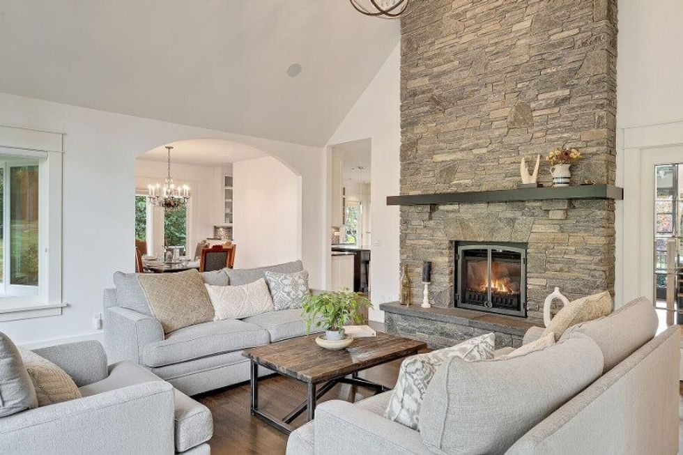 2840 sea view road saanich ten mile point 7
