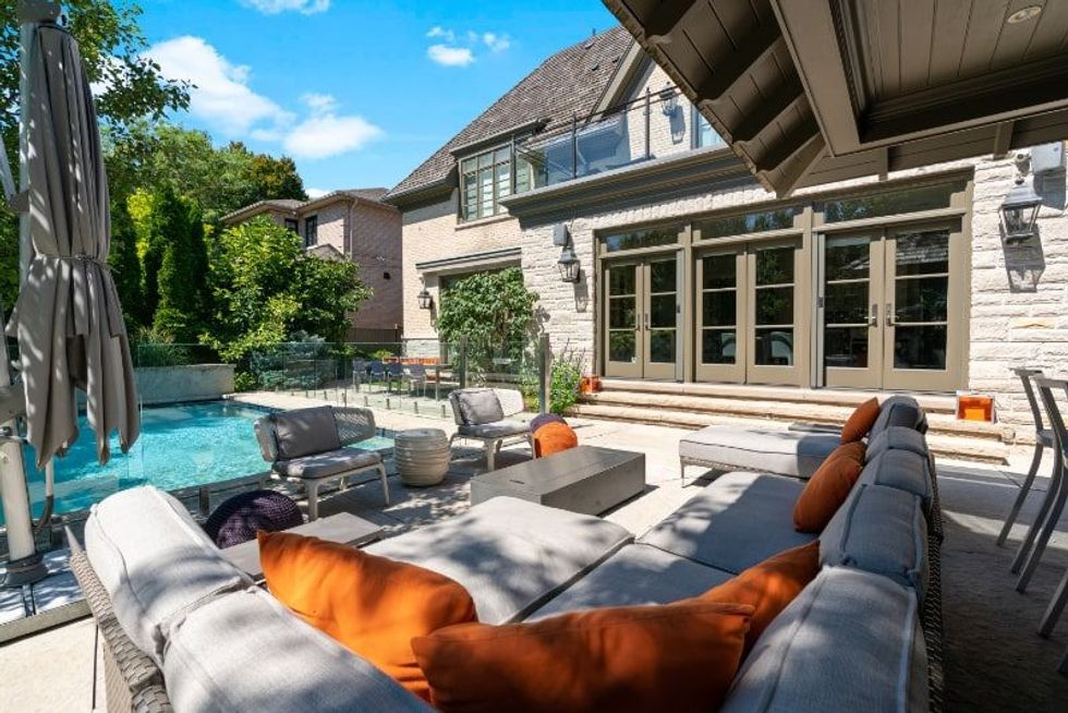 29 bayview wood hq 11 min