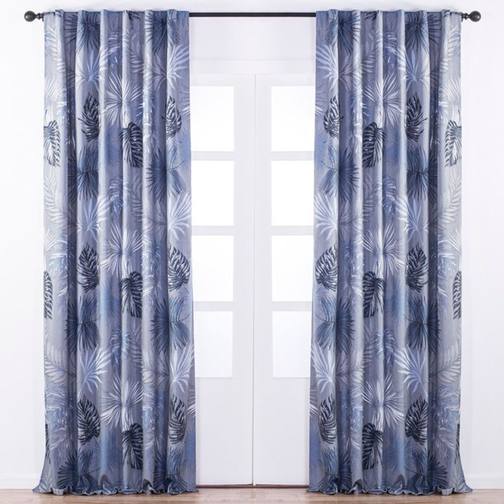 3 curtains