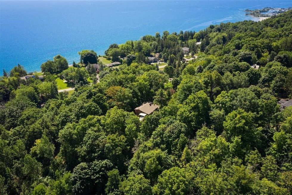 3 ledge road toronto e5844493 10 p