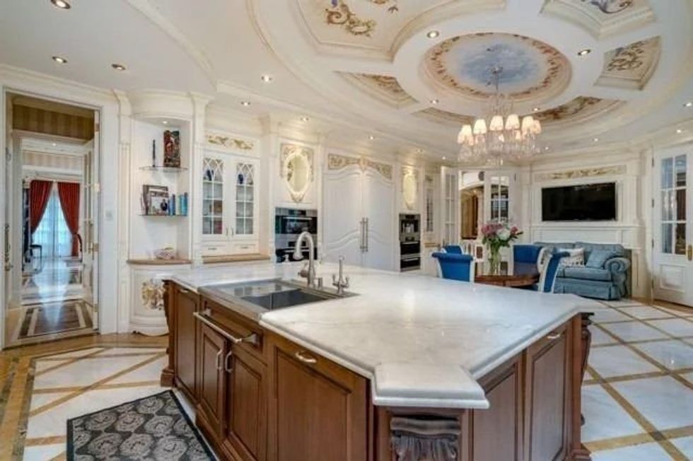 30 fifeshire road toronto c5548021 11 p