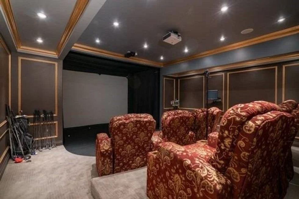 30 fifeshire road toronto c5548021 25 p