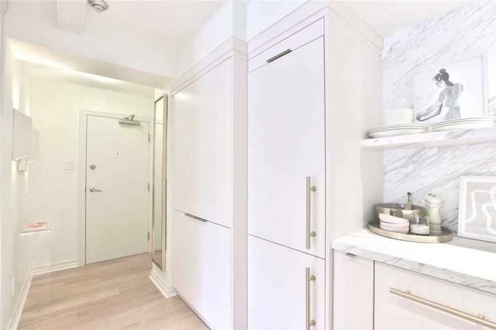 301 1174 yonge street toronto c4879760 7