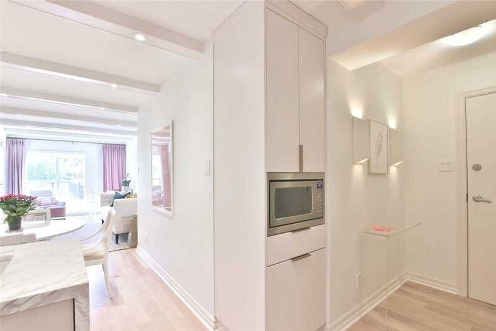 301 1174 yonge street toronto c4879760 8