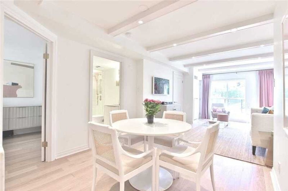 301 1174 yonge street toronto c4879760 9