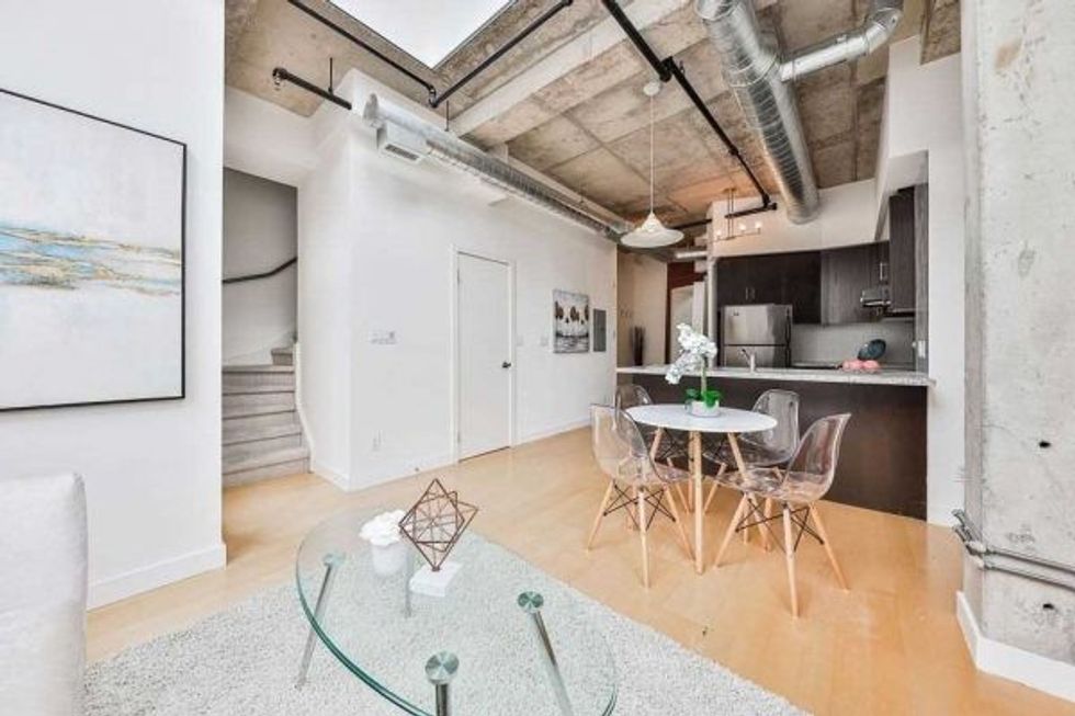 306 10 wellesley place toronto c5328486 17 p e1628101345982