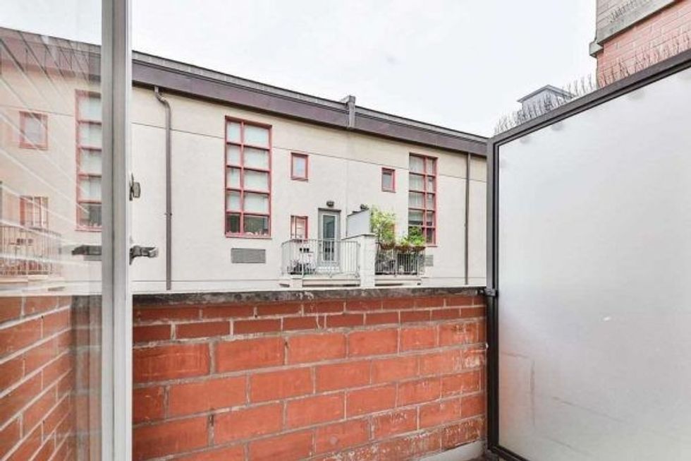 306 10 wellesley place toronto c5328486 31 p e1628102324958