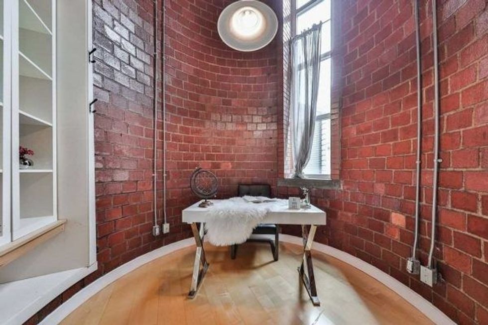 306 10 wellesley place toronto c5328486 39 p e1628101480248