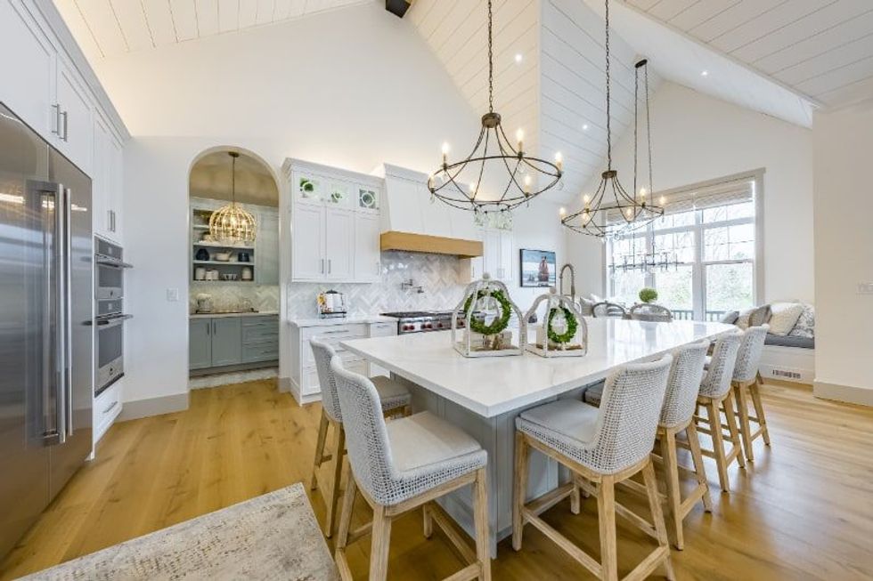 32 37 watkins ln mckellar on p2a 0b4 min