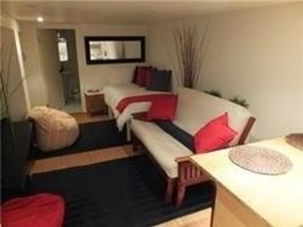 350b6b57b6c8c4e4e3dfc39602c2909c25a3bd66ed7d7e962f5016beddd0e624